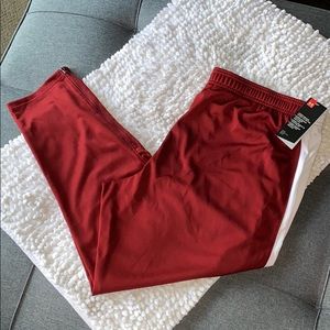 NWOT Under Armour Loose Track Pants 2XL